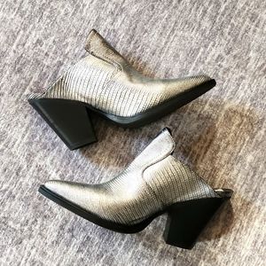 Metallic grey trendy slip-on ankle shoes size 9.5